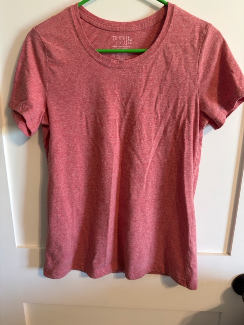 Time and Tru Heathered Rose Short Sleeve Tee